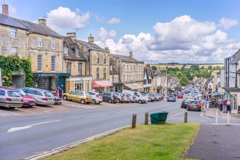 Mallard Lodge Cirencester Eksteriør bilde