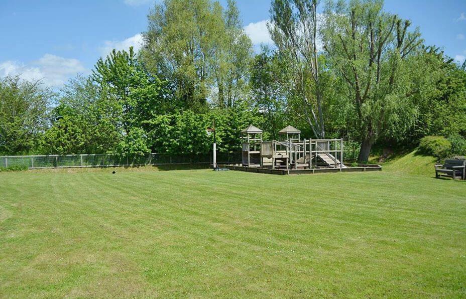 Mallard Lodge Cirencester Eksteriør bilde